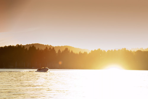 sunset summer sun lake water silhouette oregon boats nikon sailing skiing northwest eugene boating fernridge nikkor180mmf28 d700 isaacviel
