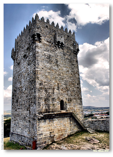 tower portugal geotagged torre sony castelo α menagem montalegre a350 ilustrarportugal sonydslrα350 geo:lat=41825864 geo:lon=7791275