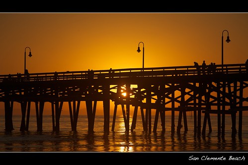 ocean california sunset people orange seascape beach water silhouette yellow golden pier mood atmosphere orangecounty sanclemente tone ef70200mmf28lisusm