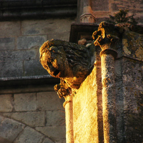 sculpture france stone sunrise cathedral head medieval weathered streetscenes 8am sunbather stnazaire béziers annieinbéziers