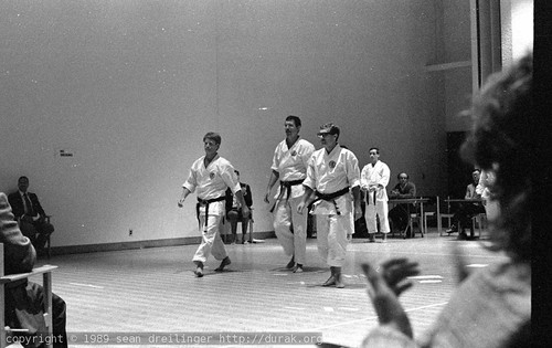 scan 1989 28th aakf nationals karate tournament umn.edu us minnesota st paul kodak 5054 roll b 0004.16Gray raw.png