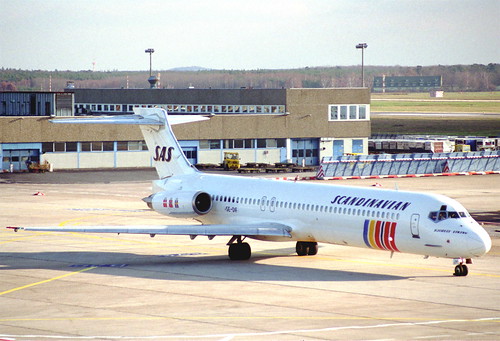Scandinavian Airlines MD-87; SE-DIF@FRA;27.12.1995