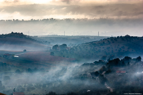 italy panorama fog landscape nebbia abruzzo pescara cittàsantangelo canonef70200mmf4lisusm grazianoromanelli