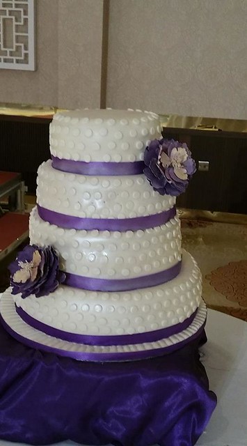 Cake by Glowrious Cakes