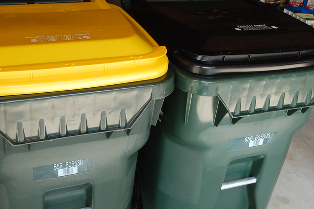 Franklin trash and recycling bins