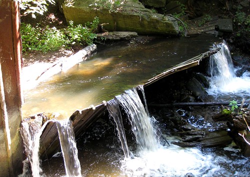 nature water creek stream michigan smalltown newaygo newaygocounty