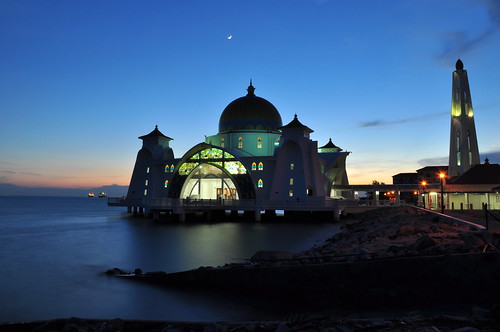 sunset architecture nikon mosque malaysia melacca melaka 2010 islamicarchitecture islamicart d90 清真寺 马来西亚 马六甲 melaccaisland 马六甲岛