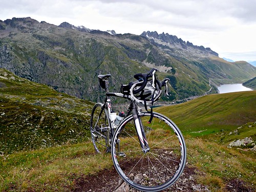 france alps cycling vaujany coldusabot