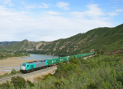 train tren diesel railway via ecr vía locomotora teco 335 adif ffcc vossloh euro4000 acotral