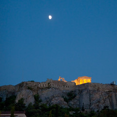 Lever de lune sur l'Acropole