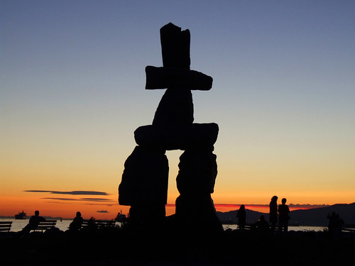 sunset sculpture canada art vancouver bc britishcolumbia columbia inuit british englishbay inukshuk expo86