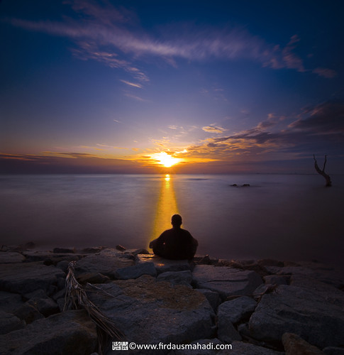 longexposure light sunset sky sun beach silhouette rock landscape scenery laut malaysia awan batu pantai langit portdickson cahaya pemandangan matahari longexposures nd400 petang lightpath negerisembilan telukkemang vertorama manfrotto055xprob tokina1116mmf28 firdausmahadi firdaus™