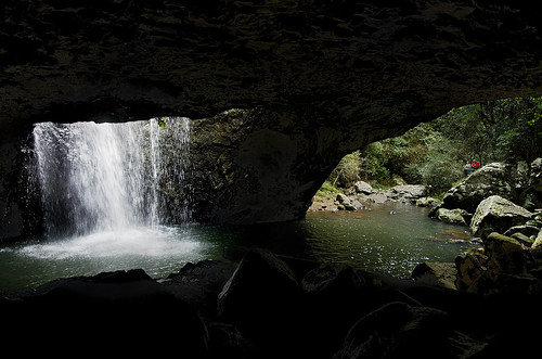 water waterfall australia cave geology