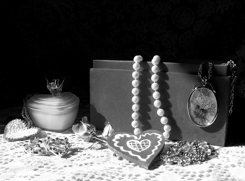 county light bw sunlight blackwhite necklace md pin day candle heart natural lace brooch maryland valentine pearls valentines inside cumberland available allegany jewelrybox javcon117 frostphotos art435