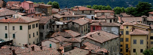 italy holidays honeymoon view rooftops panoramic tuscany barga