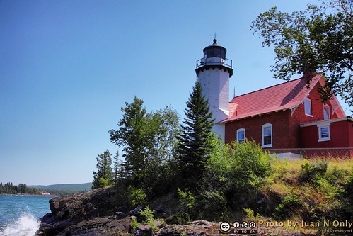 usa lighthouse landscape outdoor michigan july upperpeninsula lakesuperior hdr 2010 eagleharbor keweenaw keweenawpeninsula michiganlighthouse tonemapped tonemapping pseudohdr scenicmichigan eagleharborlighthouse juannonly