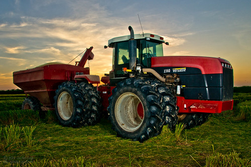 sunset tractor farming ricecart file:name=dsc09929