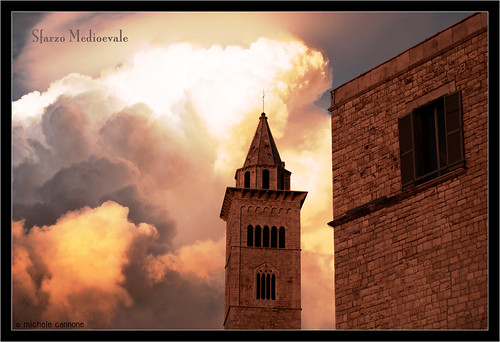 light sunset red sun church clouds tramonto nuvole cathedral cloudy chiesa explore sole frontpage rosso luce romanic romanico cattedrale nuvoloso trani
