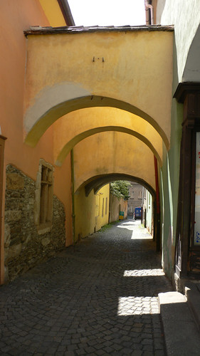 yellow town alley domažlice