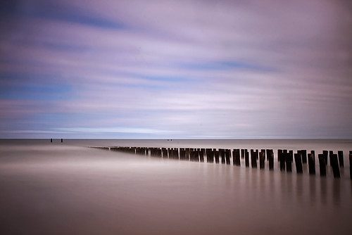 longexposure sea sky seascape holland color beach colors clouds strand canon photography photo topf50 europe day foto cloudy photos nederland thenetherlands noordzee playa zeeland filter le northsea topf100 frontpage plage spiaggia groynes ranta zuidholland 1755 domburg zeewering 50d explored visitholland canonefs1755mmf28isusm nd110 canoneos50d dollia dollias sheombar plyazh dolliash bw10stopsolidndfilter