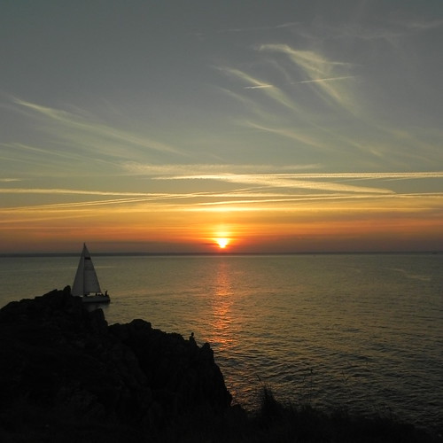 mer silhouette soleil marine lumière bretagne nuages bateau reflets pêche mywinners nikoncoolpixp100