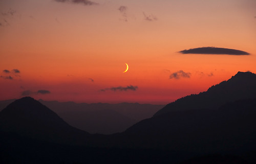 sunset red sky moon mountain washington paradise crescent valley badmoonrising
