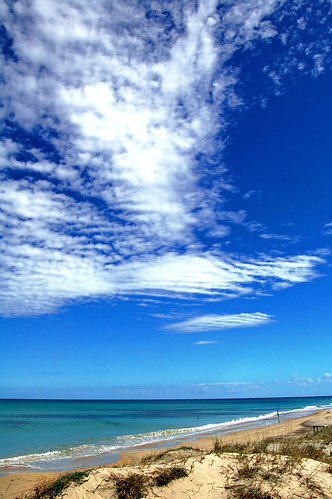 italy sun beach clouds nuvole blu south sole salento spiaggia sud brindisi lendinuso
