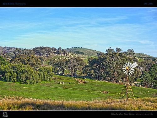 trees windmill grass landscape geotagged australia victoria boulders hdr fbdg tomraven aravenimage q32010 emuflats geo:lat=37168196 geo:lon=144763842