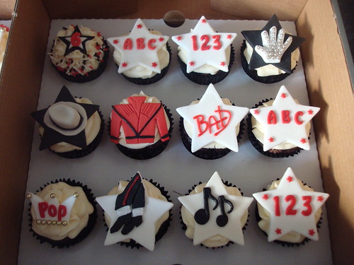 Michael Jackson themed cupcakes