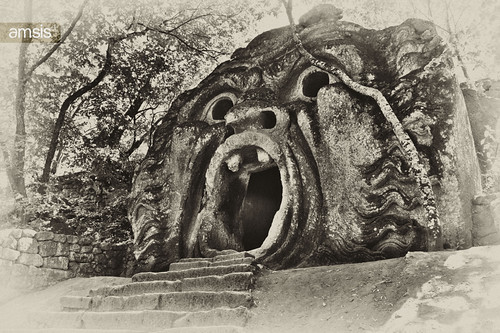 park door old italy parco statue stairs vintage garden fear hell surreal bn demon monsters aged monuments pietra renaissance orc ogre bomarzo bosco sacro farnese mostri orsini amsis