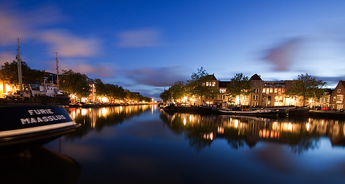city longexposure trip travel blue light vacation urban holiday haven holland color reflection tourism water colors architecture night canon reflections river photography boot lights noche boat photo europe blauw foto tour place nightshot photos nacht harbour nederland thenetherlands wideangle visit location tourist le journey hour destination traveling visiting 1020 ultrawide nuit 1022mm notte touring stad maassluis 1022 noch zuidholland canonefs1022mmf3545usm southholland 50d nachtopname canoneos50d dollia dollias sheombar dolliash maassluisfurie