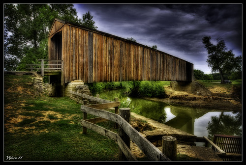 bridge nikon missouri coveredbridge orton d300 bollingermill 1424mmf28nikkor ©copyright burfordvillecoveredbridge