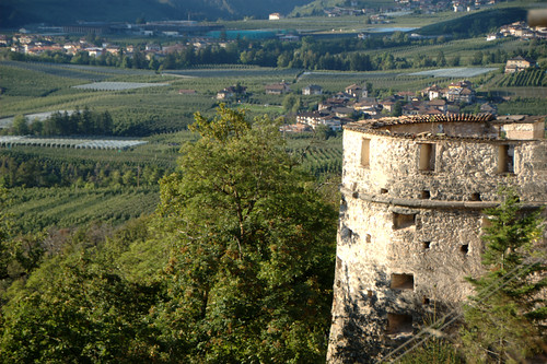 panorama tower castle torre view pat vista thun castello trentino valdinon nikond40x vigoditon dsc4814 provinciaautonomaditrento castelthun