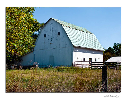 county wood old blue autumn roof sky white metal barn america canon landscape wooden farm indiana jackson september weathered g11 countryroadsphoto lylecanterbury