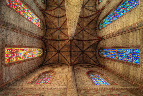 longexposure france church interior columns ceiling toulouse hdr stainedglasswindows eglisedesjacobins ensembleconventueldesjacobins