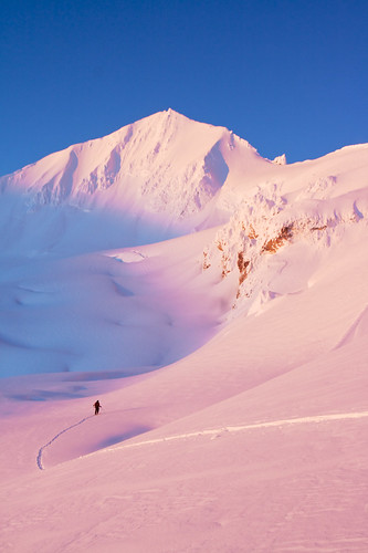 atwell backcountry canada mtgaribaldi nickgobin ski voc winter snow sunrise alpine coastrange britishcolumbia squamish