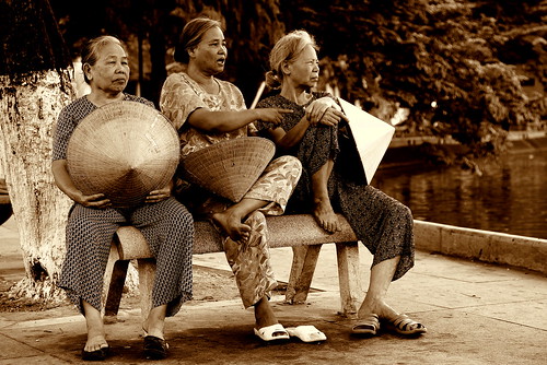 road city morning ladies bw woman lake tree texture nature monochrome hat sepia lady contrast sunrise bench dawn oracle women asia sitting capital dramatic monotone vietnam textures f56 redriver talking hanoi slipper slippers 2010 gossip indochina hoankiemlake ngocsontemple 80mm oldquarter gossiping iso250 canonef24105mmf4lis oracles thanglong bluelist hồhoànkiếm songhong canoneos5dmarkii canon5dmarkii cityofthesoaringdragon citeindigene