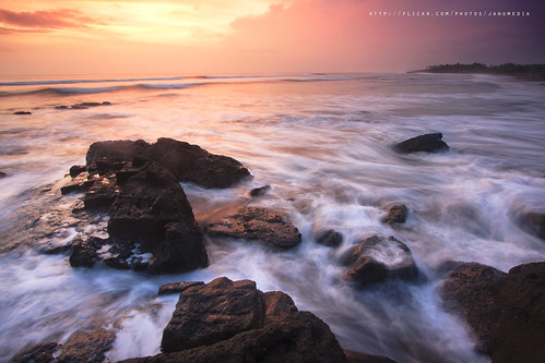 longexposure sunset bali seascape beach rock sunrise indonesia coastal waterscape tabanan kedungu