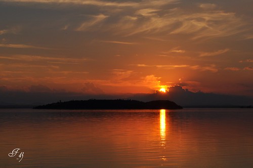 lago tramonti umbria lagotrasimeno passignanosultrasimeno laghi flickrestrellas 1001nightsmagiccity