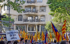 クレヨンしんちゃん スペインで独立運動 ａｈｏｒａ アオラ