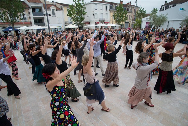 Flashmob devant le village Arte Flamenco