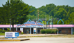 Lesourdsville Lake Park Americana Front entrance
