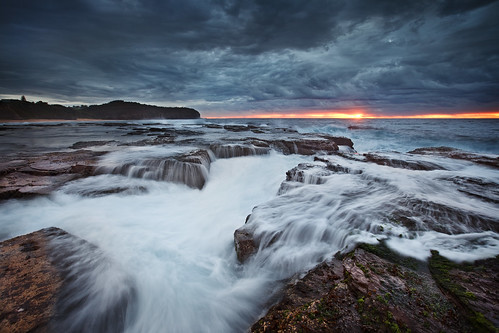 clouds dawn gorge narrabeen ocean rocks seascape sky sunrise turimetta water waves newsouthwales nsw australia fh ig