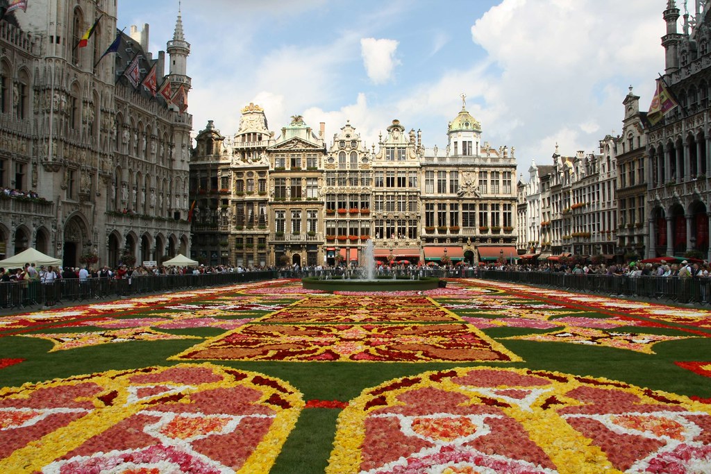 Belgique - Bruxelles - 2010 Tapis de Fleurs Grand-Place