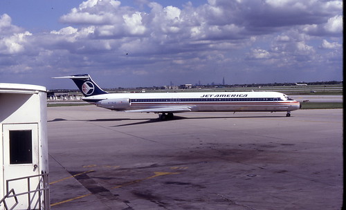 Jet America MD80 Chicago,Ill Ohare 1982