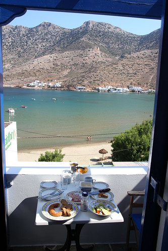 blue sun beach church port island icons village drink greece linda taverna sifnos cyclades siphnos archwayandres baysfood