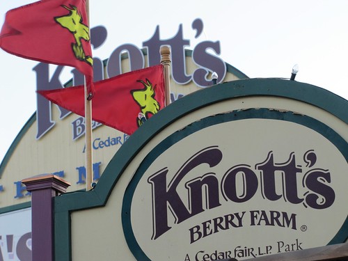 Knott's Berry Farm Signage