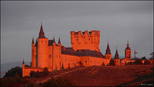 sunset sky castle history landscape spain y towers espana leon segovia alcazar fortress castilla andreidragomir
