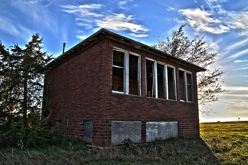 school decay abandon schoolhouse hdr rusher ryanrusher