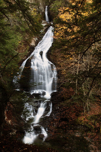 autumn waterfall vermont stowe mossglenfalls october2010